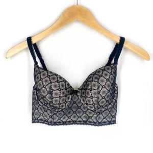 Victoria's Secret Body By Victoria Lined Demi Bra White Black Lace Underwire 32D